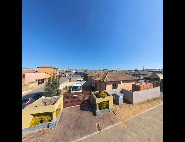 2 BEDROOM HOUSE FOR SALE IN CLAYVILLE